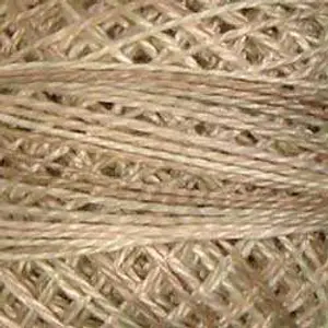 Valdani Perle Cotton Size 8 - P4 Aged White Light - Vintage Hues